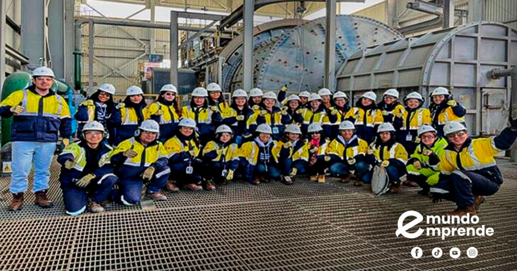 Mas-mujeres-en-mineria-Gold-Fields-marca-un-hito-con-su-programa-Protagonistas-Mujeres-MUNDOEMPRENDE.PE_.jpg